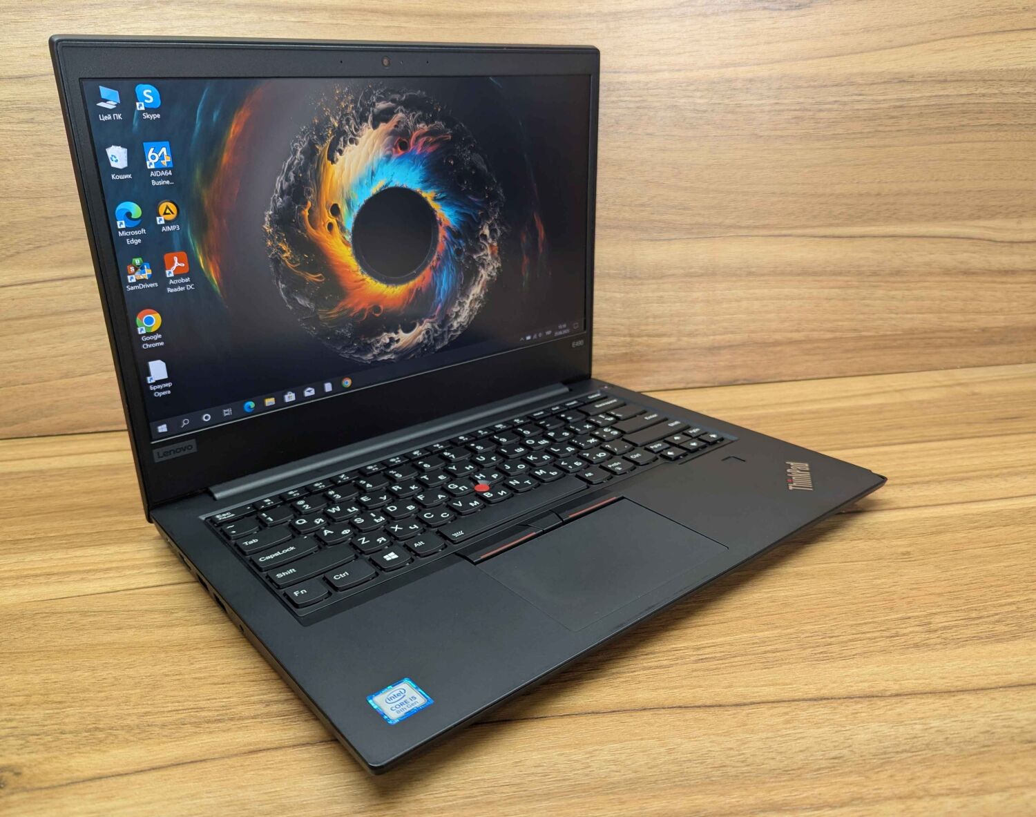 Ноутбук Б-клас Lenovo ThinkPad E490 / 14" (1920x1080) IPS / Intel Core i5-8265U (4 (8) ядра по 1.6 - 3.9 GHz) / 16 GB DDR4 / 480 GB SSD / Intel UHD Graphics 620 / WebCam / TouchID / Windows 10 - Зображення 5