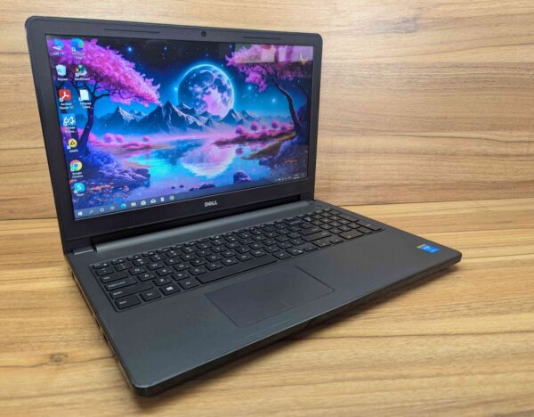 Ноутбук Dell Inspiron 15-3558 / 15.6" (1366x768) TN / Intel Core i3-5005U (2 (4) ядра по 2.0 GHz) / 8 GB DDR3 / 240 GB SSD / Intel HD Graphics 5500 / WebCam / Windows 10 - Зображення 4