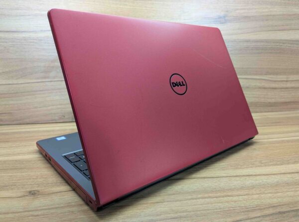 Ноутбук Dell Inspiron 15 5559 / 15.6" (1366x768) TN / Intel Core i3-6100U (2 (4) ядра по 2.3 GHz) / 8 GB DDR3 / 240 GB SSD / Intel HD Graphics 520 / WebCam / Windows 10 - Зображення 7