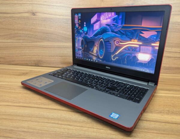 Ноутбук Dell Inspiron 15 5559 / 15.6" (1366x768) TN / Intel Core i3-6100U (2 (4) ядра по 2.3 GHz) / 8 GB DDR3 / 240 GB SSD / Intel HD Graphics 520 / WebCam / Windows 10 - Зображення 5