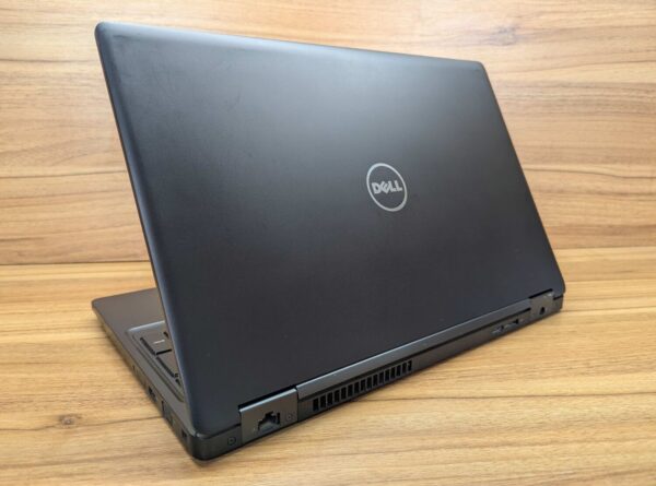 Ноутбук Dell Latitude 5580 / 15.6" (1920x1080) IPS / Intel Core i5-7300U (2 (4) ядра по 2.6 - 3.5 GHz) / 8 GB DDR4 / 240 GB SSD / Intel HD Graphics 620 / WebCam / HDMI / Windows 10 - Зображення 7