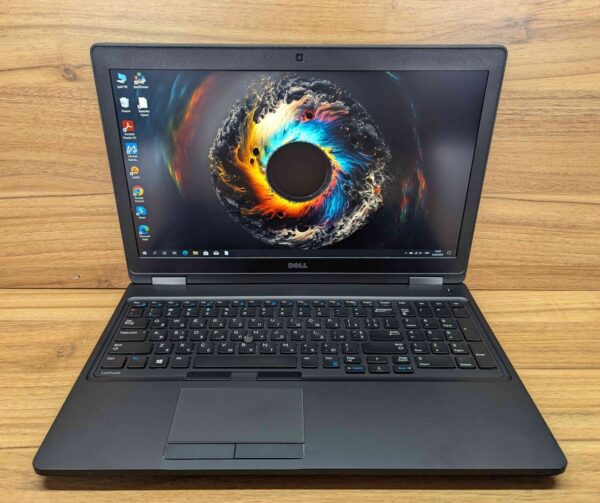 Ноутбук Dell Latitude 5580 / 15.6" (1920x1080) IPS / Intel Core i5-7300U (2 (4) ядра по 2.6 - 3.5 GHz) / 8 GB DDR4 / 240 GB SSD / Intel HD Graphics 620 / WebCam / HDMI / Windows 10 - Зображення 2