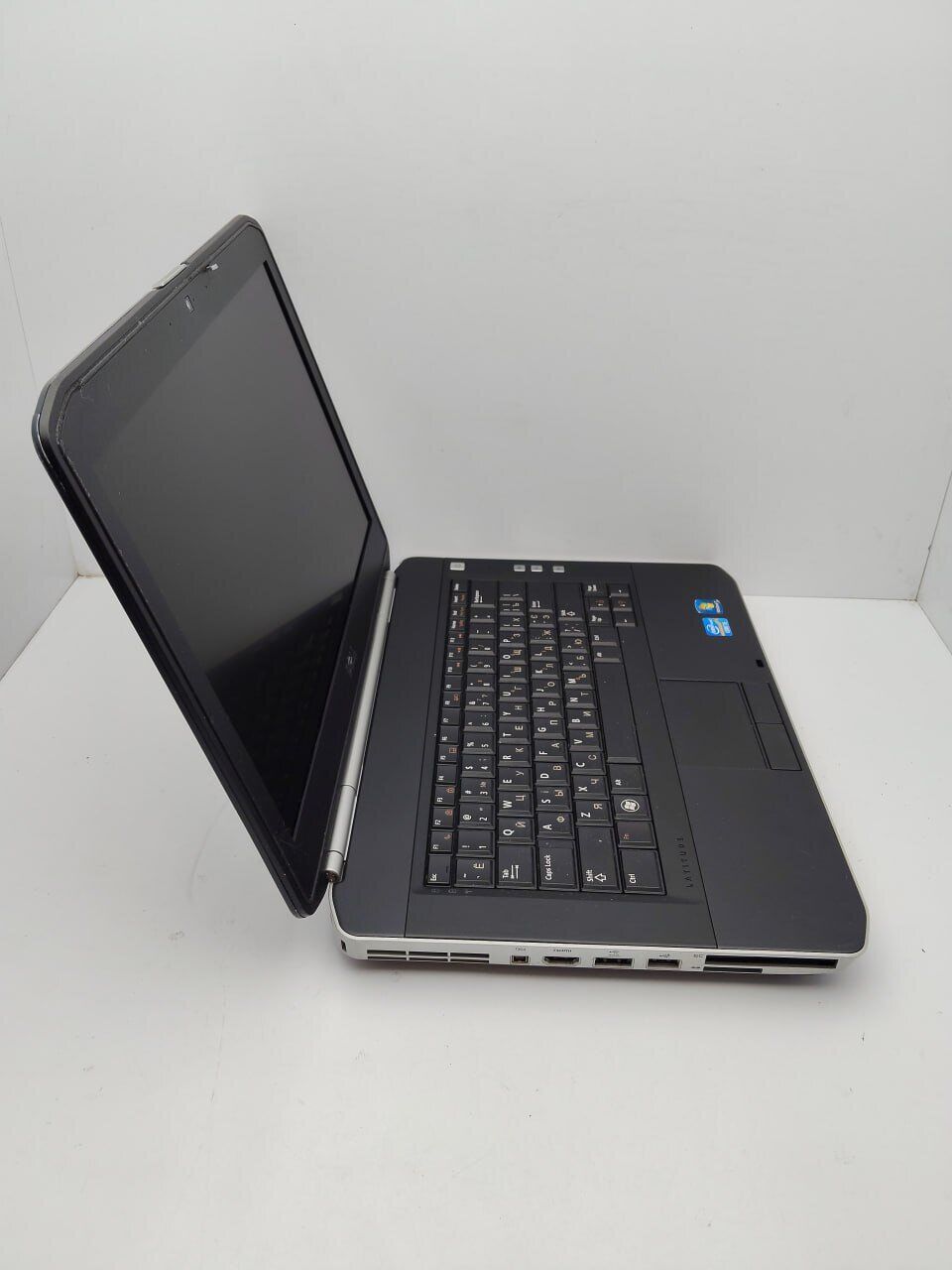 Ноутбук Dell Latitude E5420 / 15.6" (1366x768) TN / Intel Core i5-2520M (2 (4) ядра по 2.5 - 3.2 GHz) / 6 GB DDR3 / 750 GB HDD / Intel HD Graphics 3000 / WebCam - Зображення 6