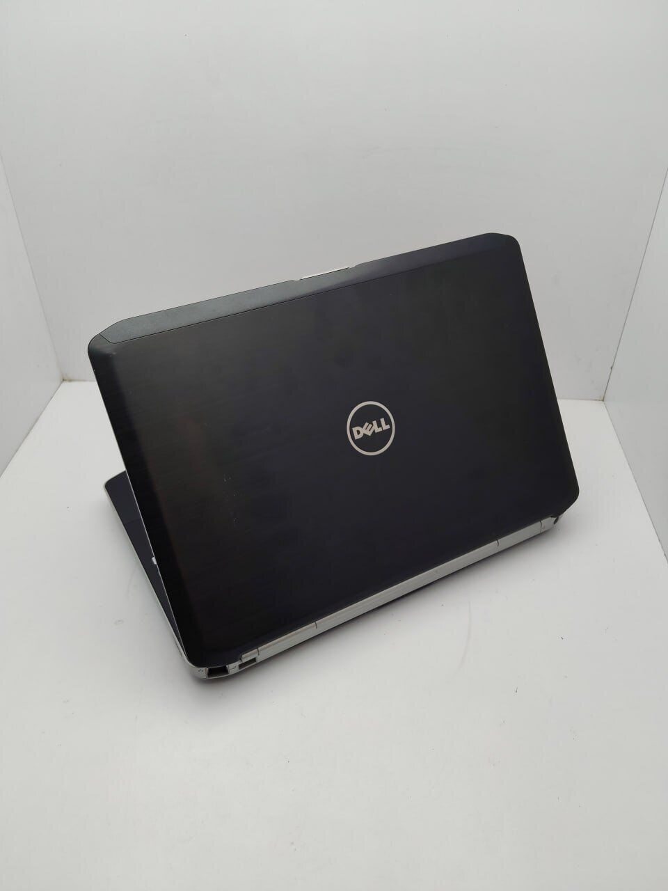 Ноутбук Dell Latitude E5420 / 15.6" (1366x768) TN / Intel Core i5-2520M (2 (4) ядра по 2.5 - 3.2 GHz) / 6 GB DDR3 / 750 GB HDD / Intel HD Graphics 3000 / WebCam - Зображення 8