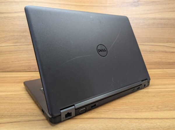 Ноутбук Dell Latitude E5450 / 14" (1920x1080) IPS / Intel Core i5-5200U (2 (4) ядра по 2.2 - 2.7 GHz) / 8 GB DDR3 / 240 GB SSD / Intel HD Graphics 5500 / WebCam / Windows 10 - Зображення 6