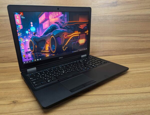 Ноутбук Dell Latitude E5570 / 15.6" (1920x1080) IPS / Intel Core i5-6300U (2 (4) ядра по 2.4 - 3.0 GHz) / 8 GB DDR4 / 240 GB SSD / Intel HD Graphics 520 / HDMI / WebCam / Windows 10 - Зображення 4