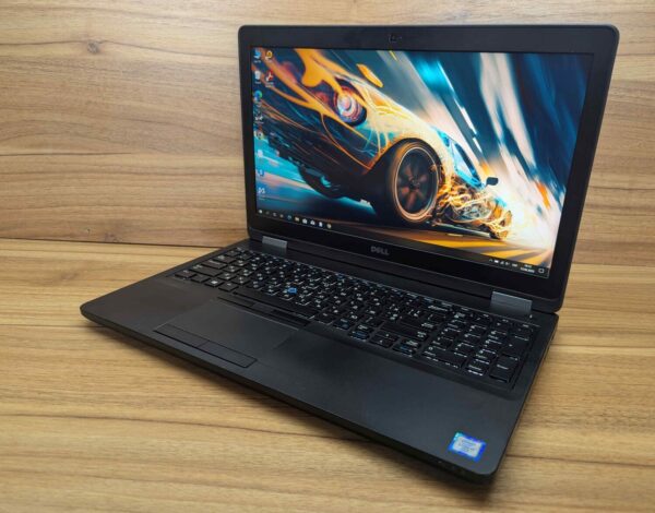Ноутбук Dell Latitude E5570 / 15.6" (1920x1080) IPS / Intel Core i5-6440HQ (4 ядра по 2.6 - 3.5 GHz) / 16 GB DDR4 / 512 GB SSD / AMD Radeon R7 M370, 2 GB GDDR5, 128-bit / HDMI / WebCam / Windows 10 - Зображення 5