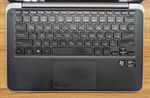 Ноутбук Dell XPS 13-L322X / 13.3" (1920x1080) IPS / Intel Core i7-3537U (2 (4) ядра по 2.0 - 3.1 GHz) / 8 GB DDR3 / 256 GB SSD / Intel HD Graphics 4000 / WebCam / Windows 10 - Зображення 3