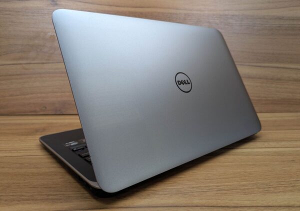 Ноутбук Dell XPS 13-L322X / 13.3" (1920x1080) IPS / Intel Core i7-3537U (2 (4) ядра по 2.0 - 3.1 GHz) / 8 GB DDR3 / 256 GB SSD / Intel HD Graphics 4000 / WebCam / Windows 10 - Зображення 7