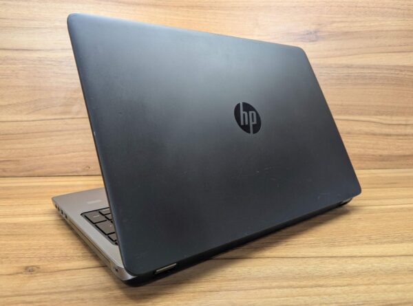 Ноутбук HP ProBook 450 G1 / 15.6" (1366x768) TN / Intel Core i3-4000M (2 (4) ядра по 2.4 GHz) / 8 GB DDR3 / 240 GB SSD / Intel HD Graphics 4600 / WebCam / Fingerprint / Windows 10 - Зображення 6