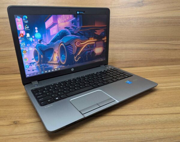 Ноутбук HP ProBook 450 G1 / 15.6" (1366x768) TN / Intel Core i5-4200M (2 (4) ядра по 2.5 - 3.1 GHz) / 8 GB DDR3 / 240 GB SSD / Intel HD Graphics 4600 / WebCam / Fingerprint / Windows 10 - Зображення 4