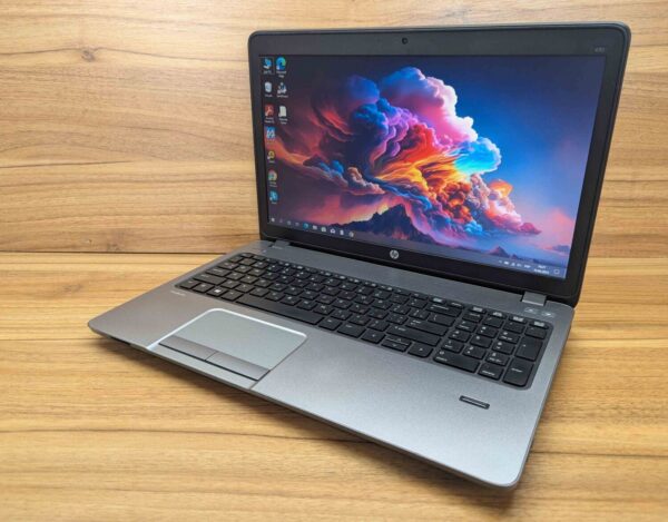 Ноутбук HP ProBook 450 G1 / 15.6" (1366x768) TN / Intel Core i7-4702MQ (4 (8) ядра по 2.2 - 3.2 GHz) / 8 GB DDR3 / 240 GB SSD / Intel HD Graphics 4600 / WebCam / TouchID / Windows 10 - Зображення 3