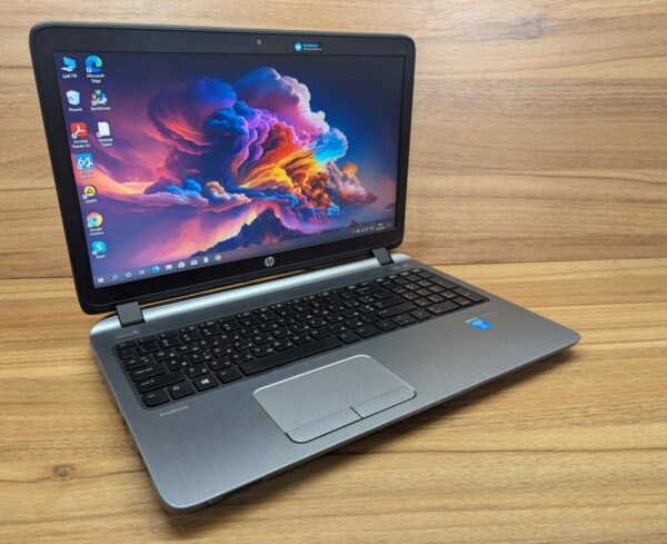 Ноутбук HP ProBook 450 G2 / 15.6" (1366x768) TN / Intel Core i7-4510U (2 (4) ядра по 2.0 - 3.1 GHz) / 8 GB DDR3 / 240 GB SSD / Intel HD Graphics 4400 / WebCam / Fingerprint / Windows 10 - Зображення 4