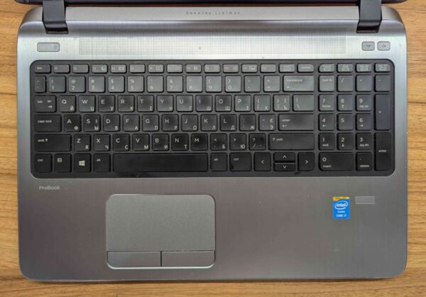Ноутбук HP ProBook 450 G2 / 15.6" (1366x768) TN / Intel Core i7-4510U (2 (4) ядра по 2.0 - 3.1 GHz) / 8 GB DDR3 / 240 GB SSD / Intel HD Graphics 4400 / WebCam / Fingerprint / Windows 10 - Зображення 3