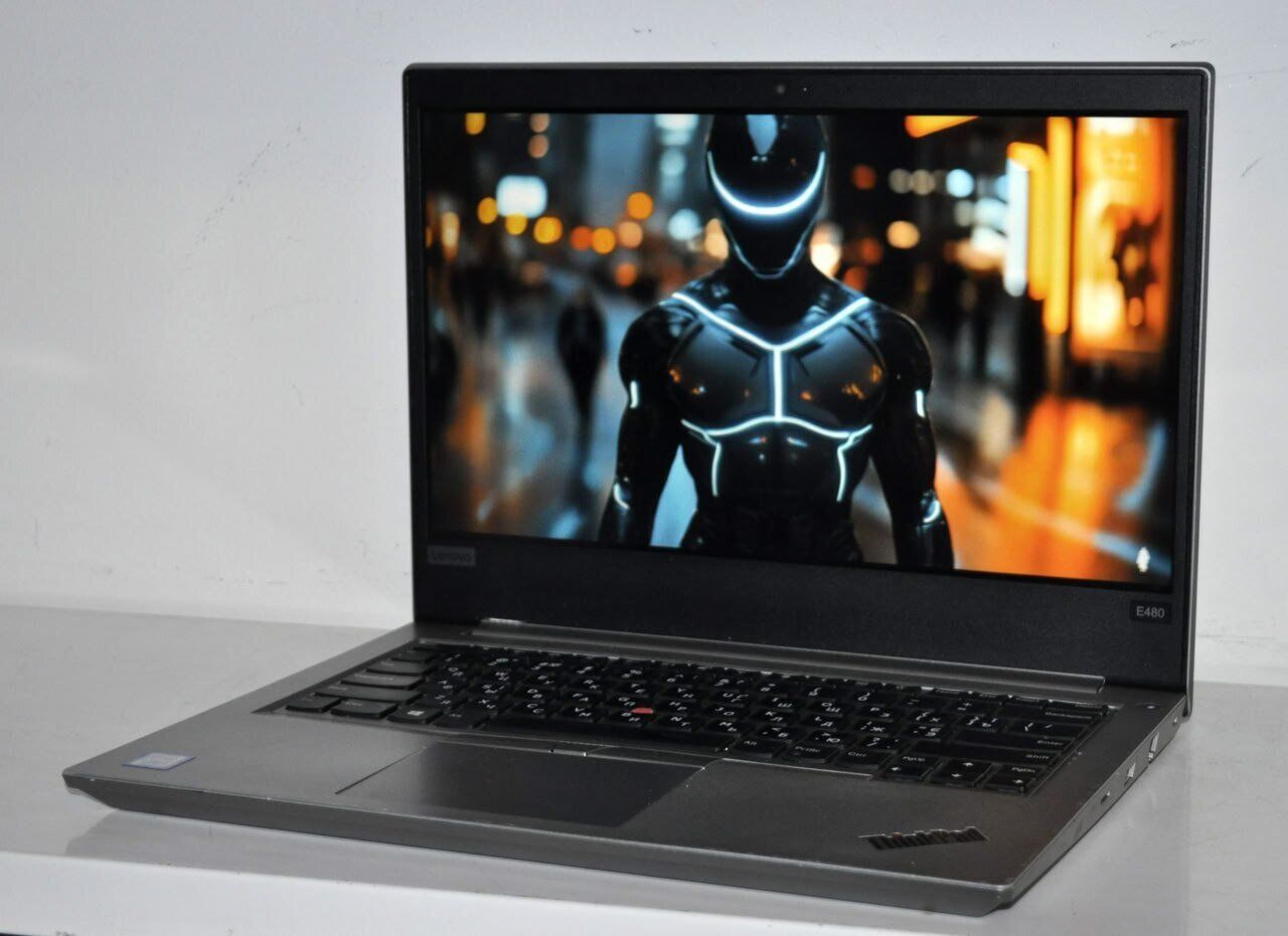 Ноутбук Б-клас Lenovo ThinkPad E480 / 14" (1920x1080) IPS / Intel Core i5-7200U (2 (4) ядра по 2.5 - 3.1 GHz) / 16 GB DDR4 / 480 GB SSD / Intel UHD Graphics 620 / WebCam / Windows 11 Pro - Зображення 2
