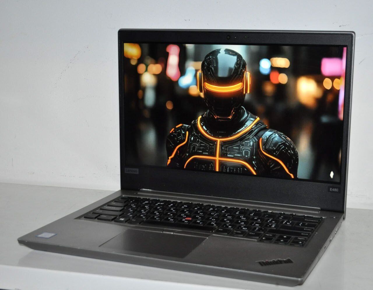 Ноутбук Б-клас Lenovo ThinkPad E480 / 14" (1920x1080) IPS / Intel Core i5-7200U (2 (4) ядра по 2.5 - 3.1 GHz) / 16 GB DDR4 / 480 GB SSD / Intel UHD Graphics 620 / WebCam / Windows 11 Pro - Зображення 5