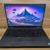 Ультрабук Б-клас Dell Latitude 5500 / 15.6" (1366x768) TN / Intel Core i5-8365U (4 (8) ядра по 1.6 - 4.1 GHz) / 8 GB DDR4 / 256 GB SSD / Intel UHD Graphics 620 / WebCam / Windows 10 - Зображення 2