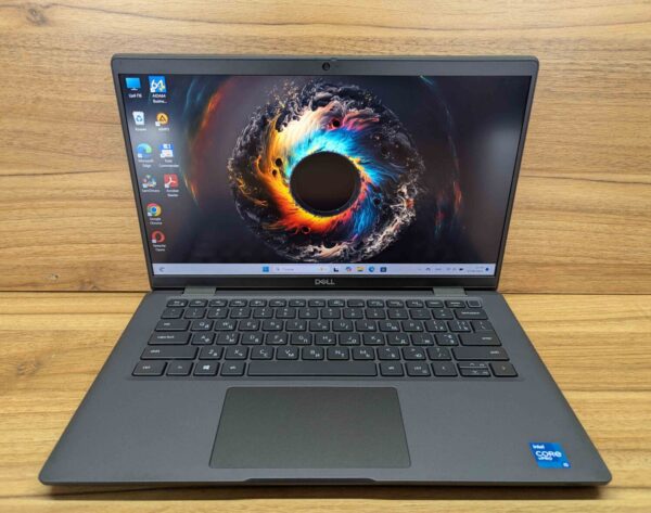 Ультрабук Б-клас Dell Latitude 7420 / 14" (1920x1080) IPS / Intel Core i5-1145G7 (4 (8) ядра по 2.6 - 4.4 GHz) / 8 GB DDR4 / 512 GB SSD / Intel Iris Xe Graphics / WebCam / Windows 10 - Зображення 2