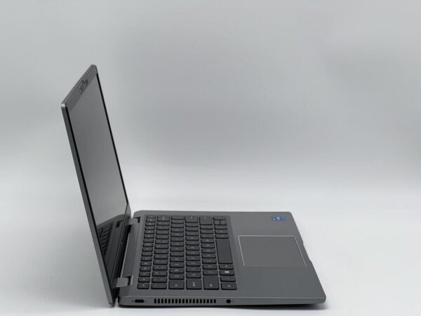 Ультрабук Б-клас Dell Latitude 7420 / 14" (1920x1080) IPS Touch / Intel Core i7-1185G7 (4 (8) ядра по 1.2 - 4.8 GHz) / 16 GB DDR4 / 960 GB SSD / Intel Iris Xe Graphics / WebCam - Зображення 4