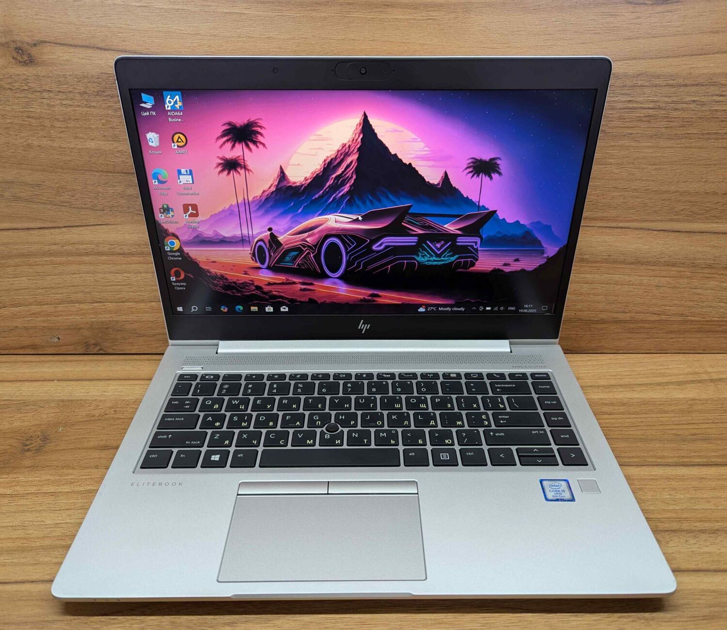 Ультрабук Б-клас HP EliteBook 840 G5 / 14" (1920x1080) IPS / Intel Core i5-8350U (4 (8) ядра по 1.7 - 3.6 GHz) / 8 GB DDR4 / 256 GB SSD / Intel UHD Graphics 620 / WebCam / Fingerprint / Windows 10 - Зображення 2