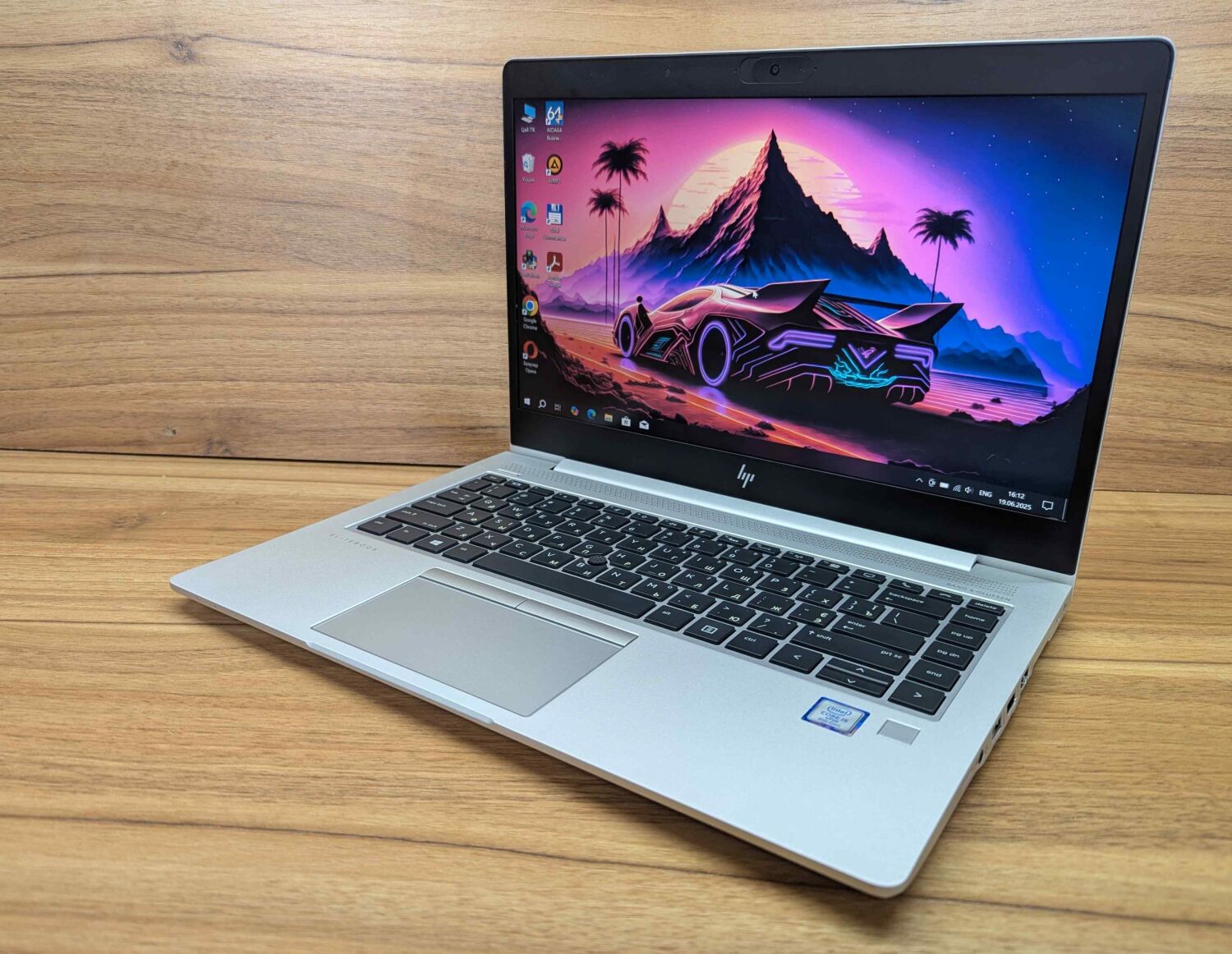 Ультрабук Б-клас HP EliteBook 840 G5 / 14" (1920x1080) IPS / Intel Core i5-8350U (4 (8) ядра по 1.7 - 3.6 GHz) / 8 GB DDR4 / 256 GB SSD / Intel UHD Graphics 620 / WebCam / Fingerprint / Windows 10 - Зображення 6