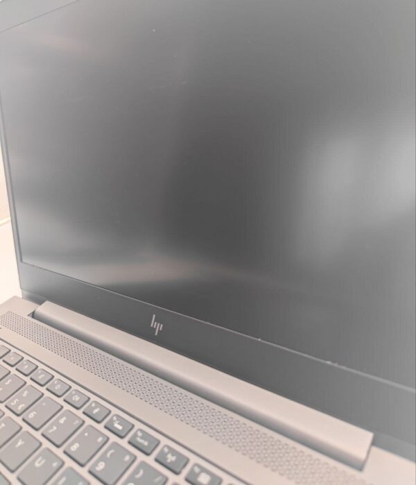 Ультрабук Б-клас HP ZBook 14u G6 / 14" (1920x1080) IPS / Intel Core i5-8365U (4 (8) ядра по 1.6 - 4.1 GHz) / 16 GB DDR4 / 256 GB SSD M.2 / Intel UHD Graphics 620 / WebCam - Зображення 12