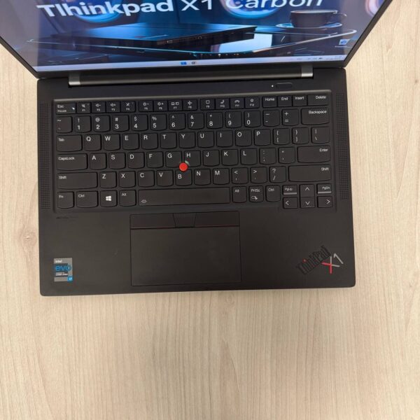 Ультрабук Lenovo ThinkPad X1 Carbon Gen 9 / 14" (1920x1200) IPS / Intel Core i7-1185G7 (4 (8) ядра по 3.0 - 4.8 GHz) / 16 GB DDR4 / 512 GB SSD NVMe / Intel Iris Xe Graphics / WebCam - Зображення 7