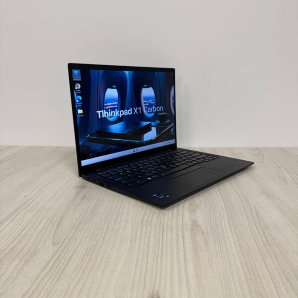 Ультрабук Lenovo ThinkPad X1 Carbon Gen 9 / 14" (1920x1200) IPS / Intel Core i7-1185G7 (4 (8) ядра по 3.0 - 4.8 GHz) / 16 GB DDR4 / 512 GB SSD NVMe / Intel Iris Xe Graphics / WebCam - Зображення 4