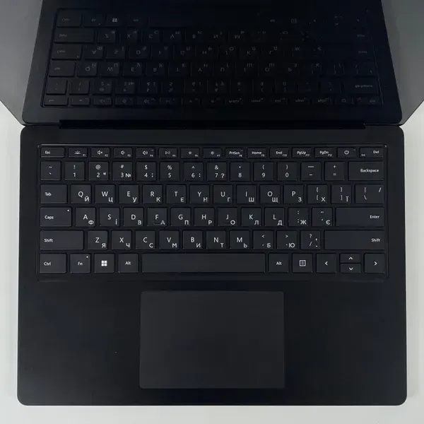 Ультрабук Б-клас Microsoft Surface Laptop 4 / 13.5" (2256x1504) IPS / Intel Core i7-1185G7 (4 (8) ядра по 3.0 - 4.8 GHz) / 16 GB DDR4 / 256 GB SSD / Intel Iris Xe Graphics / USB Type-C / WebCam - Зображення 3