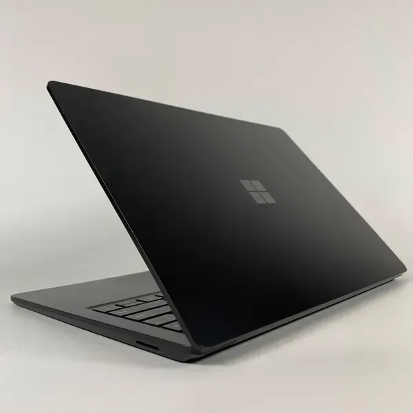 Ультрабук Б-клас Microsoft Surface Laptop 4 / 13.5" (2256x1504) IPS / Intel Core i7-1185G7 (4 (8) ядра по 3.0 - 4.8 GHz) / 16 GB DDR4 / 256 GB SSD / Intel Iris Xe Graphics / WebCam / USB Type-C - Зображення 7