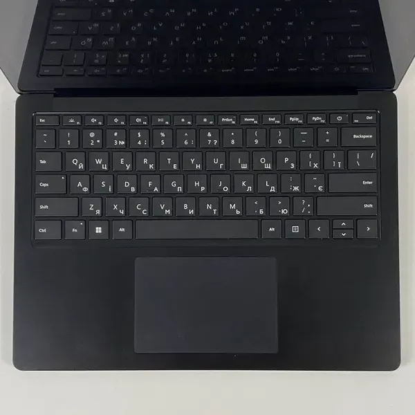 Ультрабук Б-клас Microsoft Surface Laptop 4 / 13.5" (2256x1504) IPS / Intel Core i7-1185G7 (4 (8) ядра по 3.0 - 4.8 GHz) / 16 GB DDR4 / 256 GB SSD / Intel Iris Xe Graphics / WebCam / USB Type-C - Зображення 3