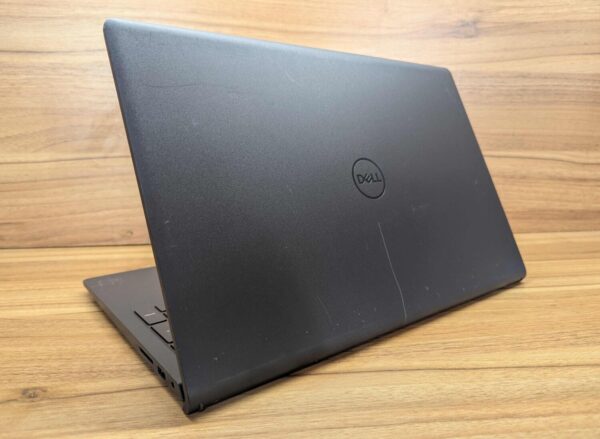Ультрабук Dell Inspiron 15 3535 / 15.6" (1920x1080) IPS / AMD Ryzen 7 7730U (8 (16) ядер по 2.0 - 4.5 GHz) / 16 GB DDR4 / 512 GB SSD / AMD Radeon RX Vega 8 / WebCam / HDMI / Windows 11 - Зображення 6