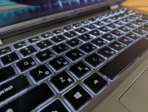Ультрабук Dell Latitude 5420 / 14" (1920x1080) IPS / Intel Core i5-1135G7 (4 (8) ядра по 2.4 - 4.2 GHz) / 16 GB DDR4 / 512 GB SSD / Intel Iris Xe Graphics / WebCam / Windows 10 - Зображення 6