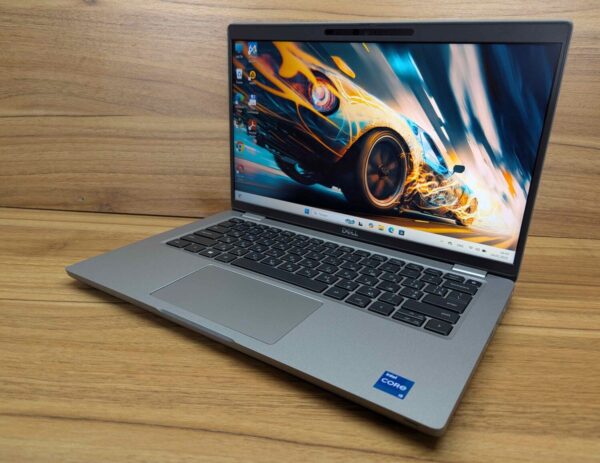 Ультрабук Dell Latitude 5420 / 14" (1920x1080) IPS / Intel Core i5-1135G7 (4 (8) ядра по 2.4 - 4.2 GHz) / 16 GB DDR4 / 512 GB SSD / Intel Iris Xe Graphics / WebCam / Windows 10 - Зображення 5