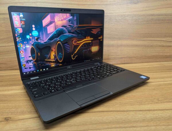 Ультрабук Dell Latitude 5501 / 15.6" (1920x1080) IPS / Intel Core i5-9400H (4 (8) ядра по 2.5 - 4.3 GHz) / 16 GB DDR4 / 512 GB SSD / Intel UHD Graphics 630 / WebCam / Windows 10 - Зображення 4