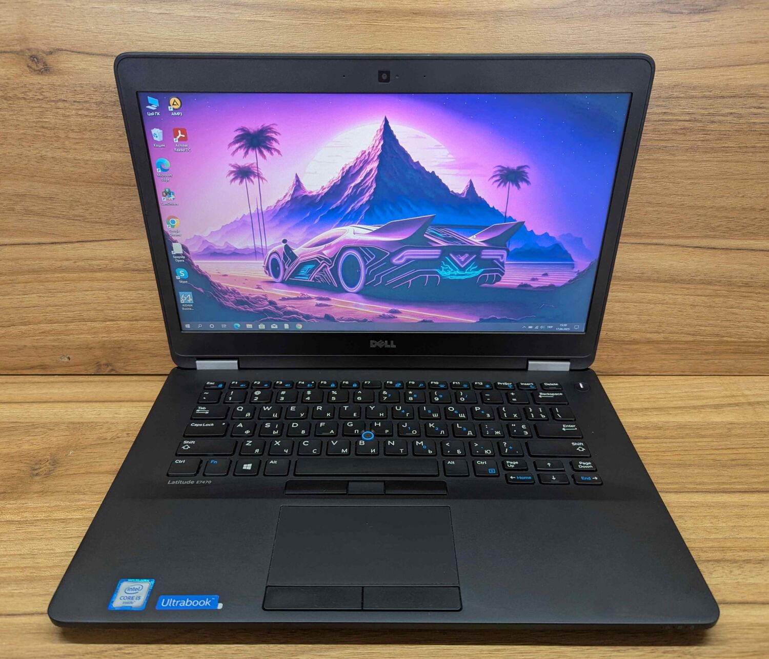 Ультрабук Dell Latitude E7470 / 14" (1600x900) TN / Intel Core i5-6300U (2 (4) ядра по 2.4 - 3.0 GHz) / 8 GB DDR4 / 240 GB SSD / Intel HD Graphics 520 / HDMI / WebCam / Windows 10 - Зображення 2