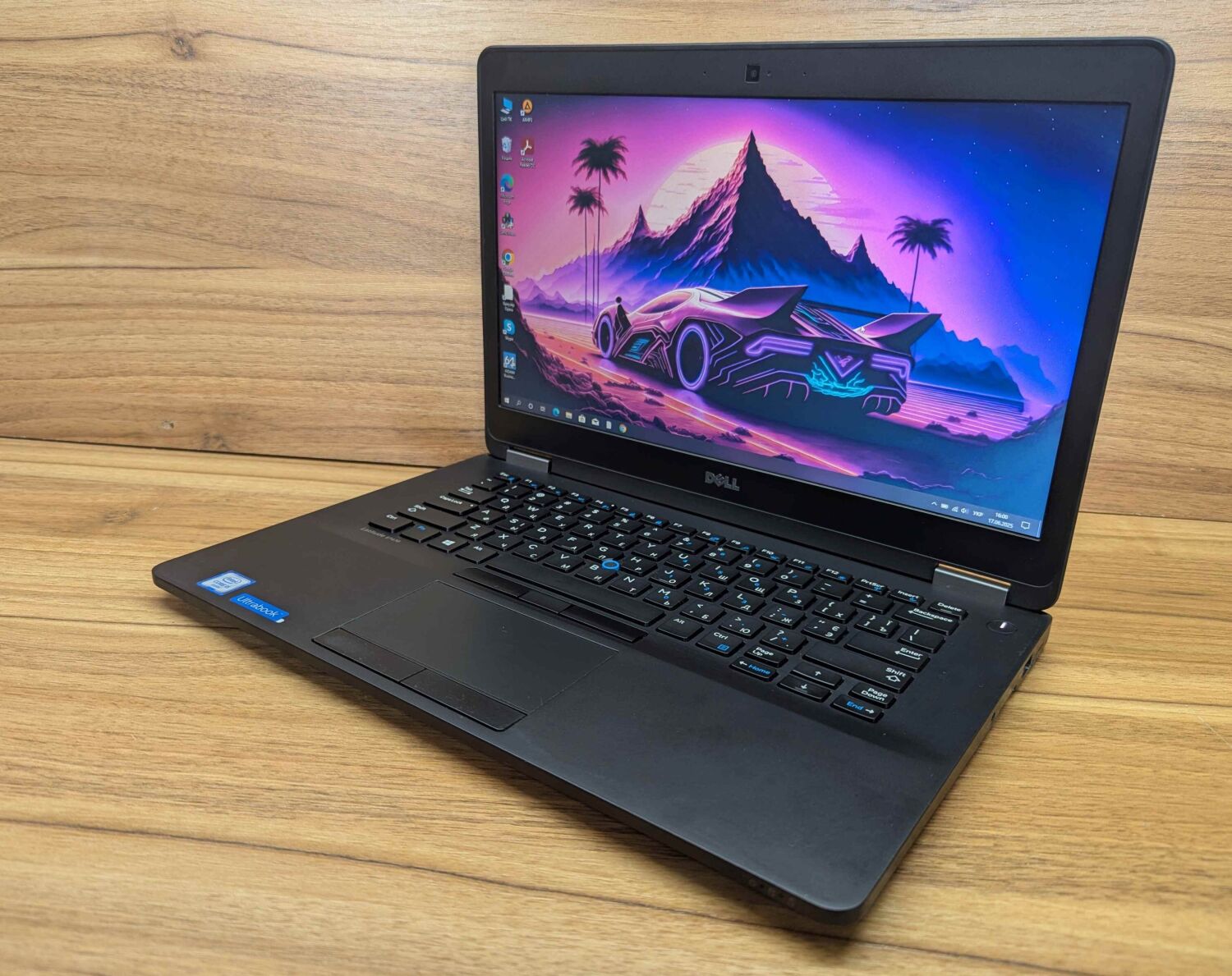 Ультрабук Dell Latitude E7470 / 14" (1600x900) TN / Intel Core i5-6300U (2 (4) ядра по 2.4 - 3.0 GHz) / 8 GB DDR4 / 240 GB SSD / Intel HD Graphics 520 / HDMI / WebCam / Windows 10 - Зображення 5