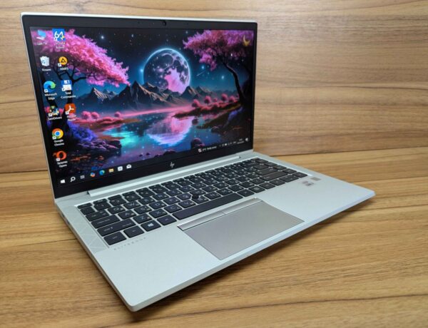 Ультрабук HP EliteBook 840 G7 / 14" (1920x1080) IPS / Intel Core i7-10610U (4 (8) ядра по 1.8 - 4.9 GHz) / 16 GB DDR4 / 512 GB SSD / Intel UHD Graphics / WebCam / TouchID / Windows 10 - Зображення 4