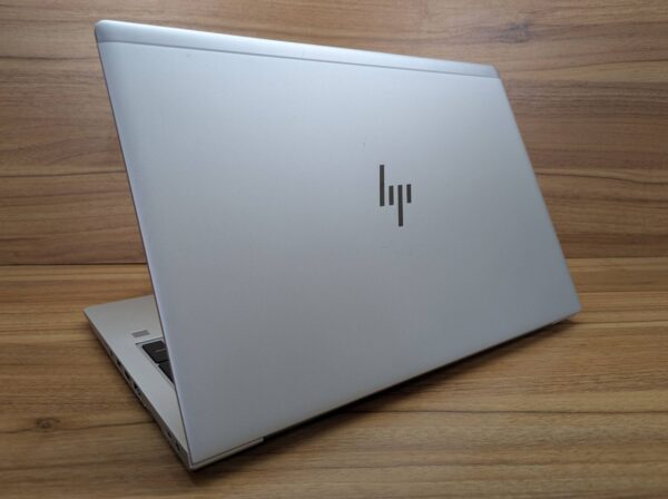 Ультрабук HP EliteBook 850 G6 / 15.6" (1920x1080) IPS / Intel Core i5-8265U (4 (8) ядра по 1.6 - 3.9 GHz) / 16 GB DDR4 / 256 GB SSD / Intel UHD Graphics 620 / WebCam / Fingerprint / Windows 10 - Зображення 7