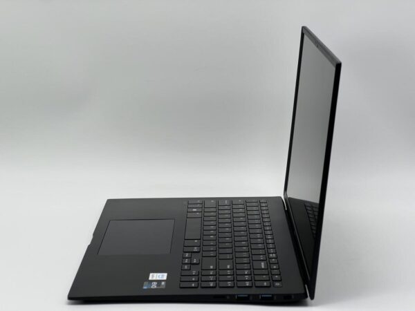 Ультрабук LG Gram 16Z90Q / 16" (2560x1600) IPS / Intel Core i7-1260P (12 (16) ядер по 3.4 - 4.7 GHz) / 16 GB DDR5 / 480 GB SSD / Intel Iris Xe Graphics / WebCam - Зображення 4