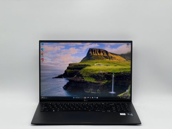 Ультрабук LG Gram 16Z90Q / 16" (2560x1600) IPS / Intel Core i7-1260P (12 (16) ядер по 3.4 - 4.7 GHz) / 16 GB DDR5 / 480 GB SSD / Intel Iris Xe Graphics / WebCam - Зображення 2