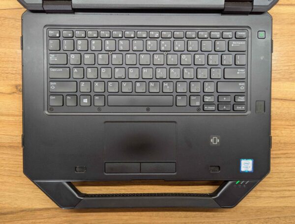 Захищений ноутбук Dell Latitude 14 Rugged 5414 / 14" (1920x1080) IPS / Intel Core i7-6600U (2 (4) ядра по 2.6 - 3.4 GHz) / 8 GB DDR4 / 240 GB SSD / Intel HD Graphics 520 / Fingerprint / Windows 10 - Зображення 3