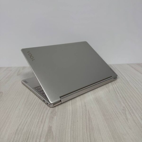 Ультрабук-трансформер Б-клас Lenovo Yoga 9 14IRP8 / 14" (2880x1800) OLED Touch / Intel Core i7-1360P (12 (16) ядер по 2.2 - 5.0 GHz) / 16 GB DDR5 / 512 GB SSD NVMe / Intel Iris Xe Graphics / WebCam - Зображення 8