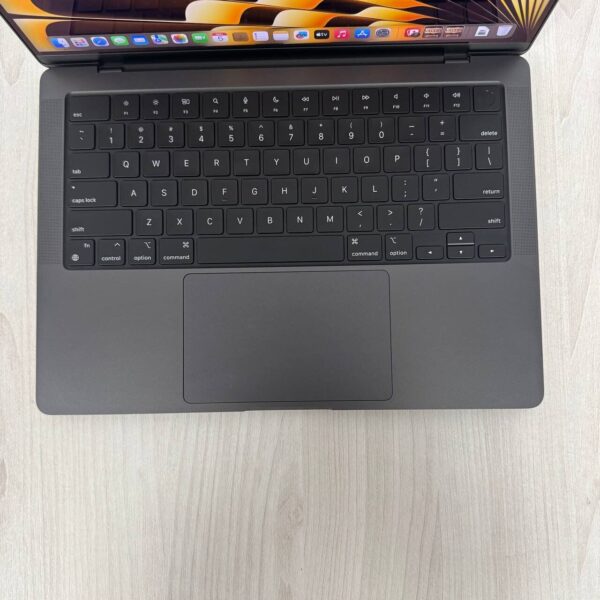 Ультрабук Б-клас Apple MacBook Pro 14 A3112 (2024) / 14.2" (3024x1964) IPS / Apple M4 (10 ядер по 2.85 - 4.5 GHz) / 16 GB DDR5 / 500 GB SSD NVMe / Apple M4 Graphics / WebCam / MacOS - Зображення 7