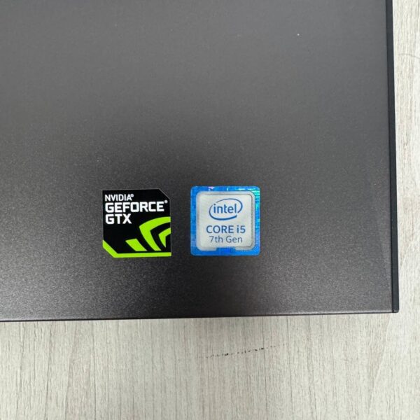 Ігровий ноутбук Б-клас Dell Inspiron 15 Gaming 7577 / 15.6" (1920x1080) IPS / Intel Core i5-7300HQ (4 ядра по 2.5 - 3.5 GHz) / 16 GB DDR4 / 256 GB SSD M.2 / nVidia GeForce GTX 1060 Max-Q, 6 GB GDDR5, 192-bit / WebCam - Зображення 8