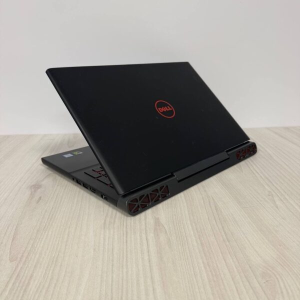 Ігровий ноутбук Б-клас Dell Inspiron 15 Gaming 7567 / 15.6" (1920x1080) TN / Intel Core i5-7300HQ (4 ядра по 2.5 - 3.5 GHz) / 8 GB DDR4 / 256 GB SSD M.2 / nVidia GeForce GTX 1050, 4 GB GDDR5, 128-bit / WebCam - Зображення 6