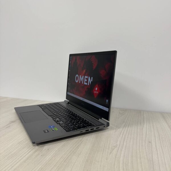 Ігровий ноутбук HP Omen 16-ae0001nr / 16.1" (1920x1080) IPS / Intel Core i7-14700HX (20 (28) ядер по 1.5 - 5.5 GHz) / 16 GB DDR5 / 512 GB SSD NVMe / nVidia GeForce RTX 4070, 8 GB GDDR6, 128-bit / WebCam - Зображення 5