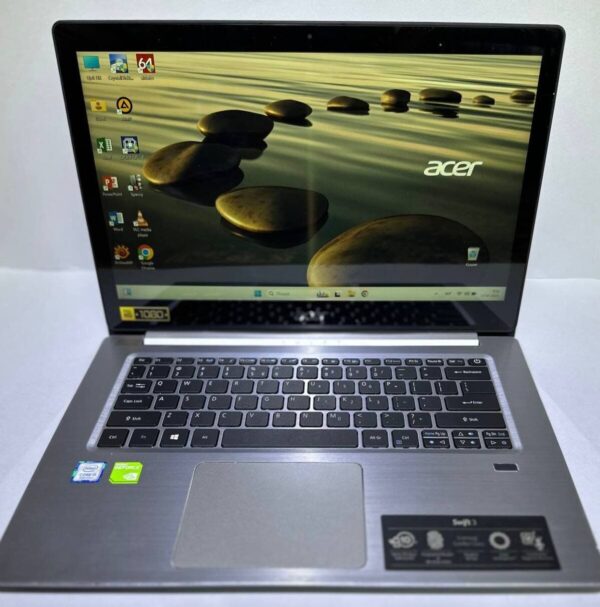 Ультрабук Б-клас Acer Swift 3 SF314-52 / 14" (1920x1080) IPS / Intel Core i5-8250U (4 (8) ядра по 1.6 - 3.4 GHz) / 8 GB DDR4 / 256 GB SSD / nVidia GeForce MX150, 2 GB GDDR5, 64-bit / WebCam / Win 11 Home - Зображення 2
