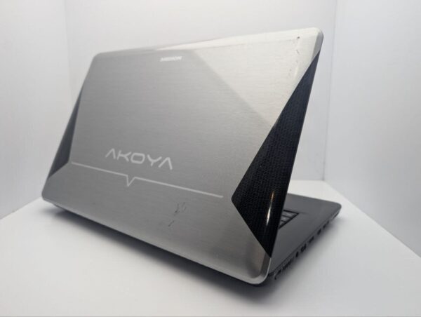 Ноутбук Medion Akoya E7216 / 17.3" (1600x900) TN / Intel Core i3-380M (2 (4) ядра по 2.53 GHz) / 6 GB DDR3 / 320 GB HDD / Intel HD Graphics / WebCam / АКБ не тримає - Зображення 8