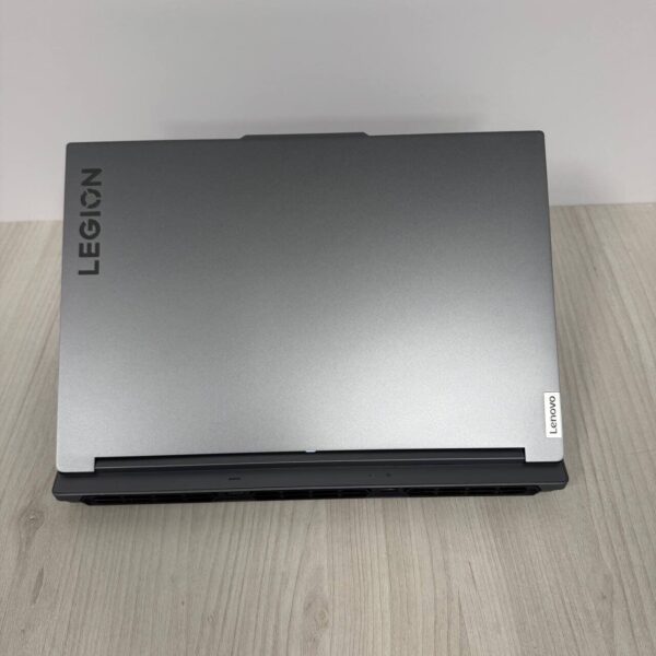Ігровий ноутбук Б-клас Lenovo Legion 5 16IRX9 / 16" (2560x1600) IPS / Intel Core i7-14700HX (20 (28) ядра по 1.5 - 5.5 GHz) / 16 GB DDR5 / 512 GB SSD NVMe / nVidia GeForce RTX 4070, 8 GB GDDR6, 128-bit / WebCam - Зображення 3